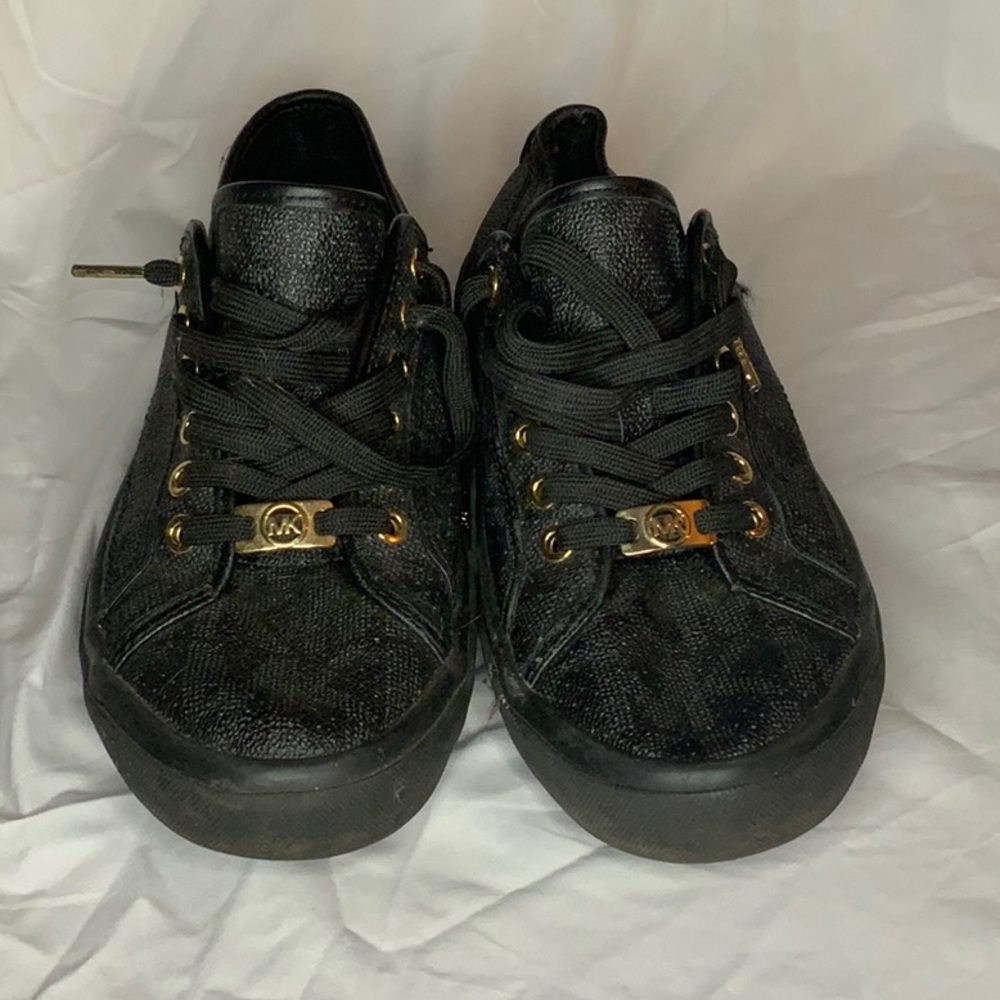 Used Michael Kors shoes